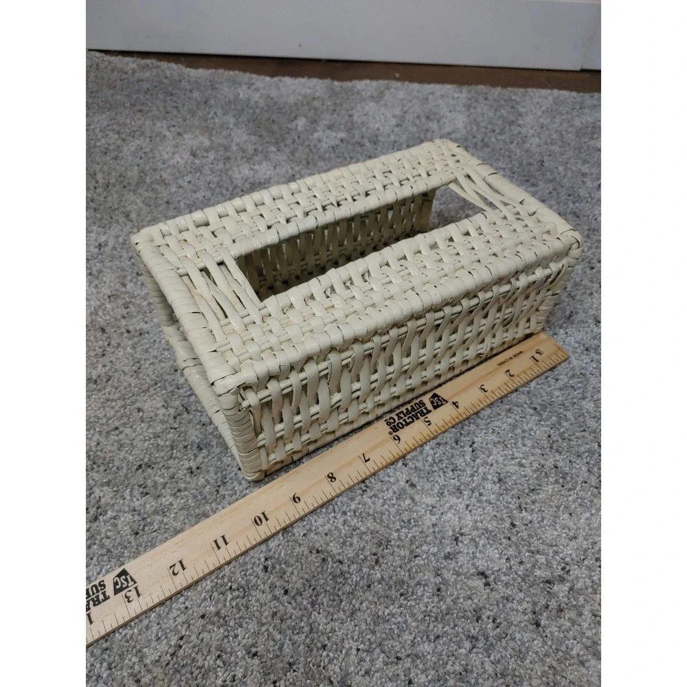 Vtg Wicker Rattan White Tissue Box Holder Shabby Chic Country Cottage Costal